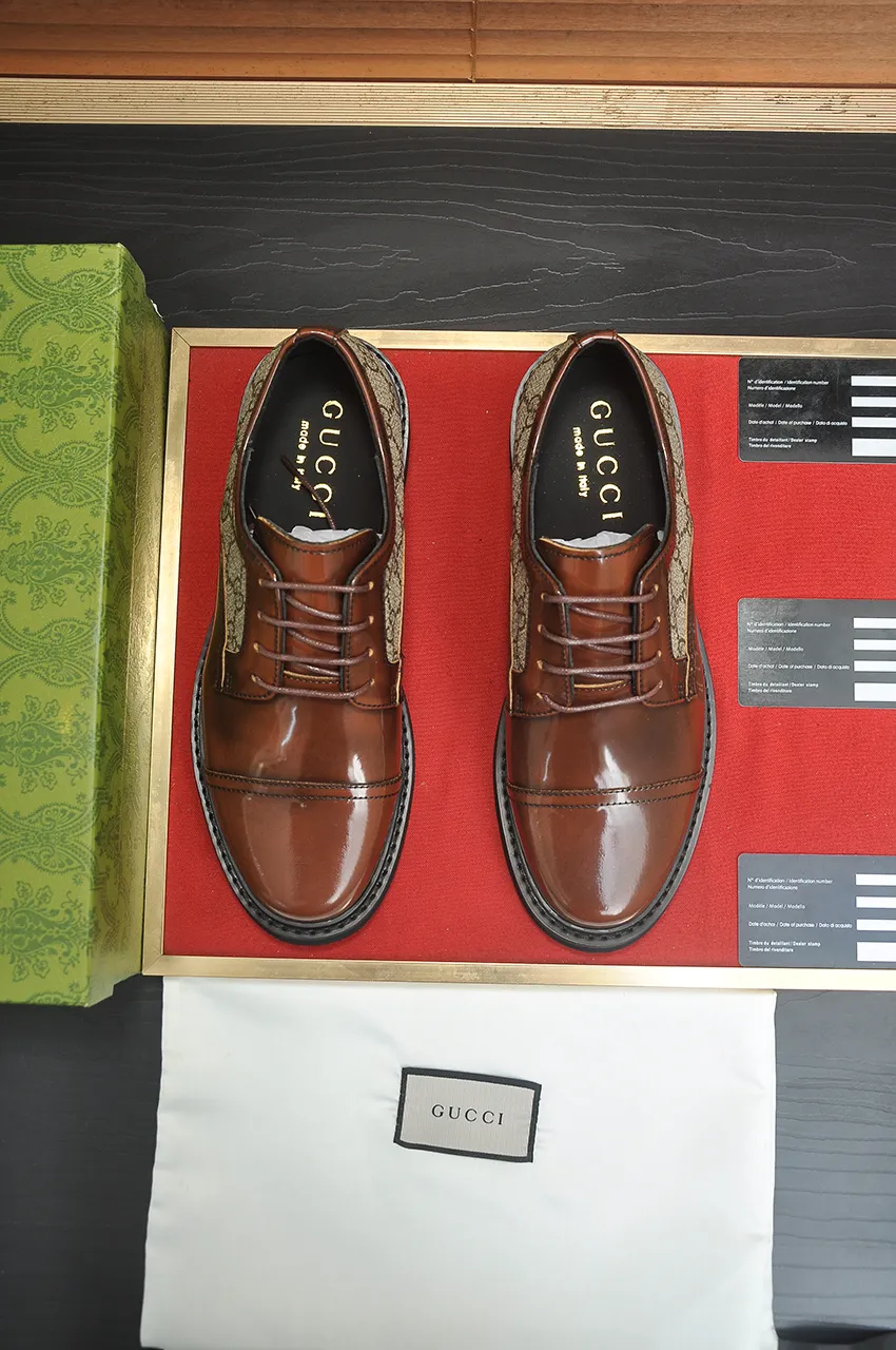 Men's shoes💰540💶Italy's top luxury men's shoe giant (GUCCI) (Gucci) (full cowhide lining) new arrival🍃Original European style🔰 Pleasant to the eye😍In order to make the shoes more durable and non-deformable🌀The production continues to follow traditional methods but there is still no lack of innovation💪Choose original sheepskin for the leather♻️ Smooth and natural And extra bright ⭐Made of imported cowhide, the first choice of rich people 38-45 (45 customized)